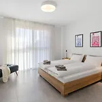 Loctowers A4-3-1 By Interhome * 洛迦诺